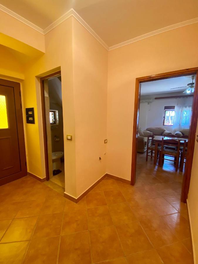 Family Apartments Sarandë Eksteriør billede