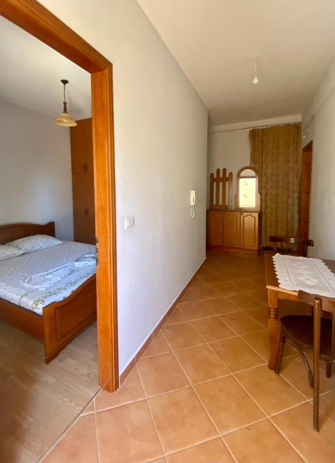 Family Apartments Sarandë Eksteriør billede